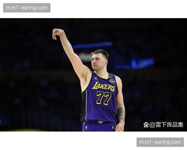 湖人末节14-3攻击波终结悬念 东契奇关键篮板助攻奠定胜势